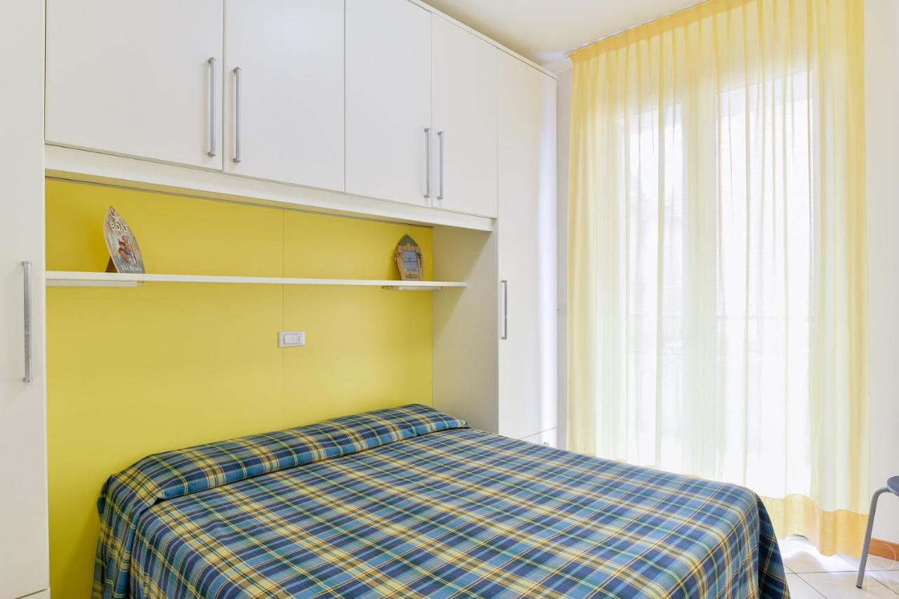 Maestrale Canova Apartments Caorle Eksteriør billede