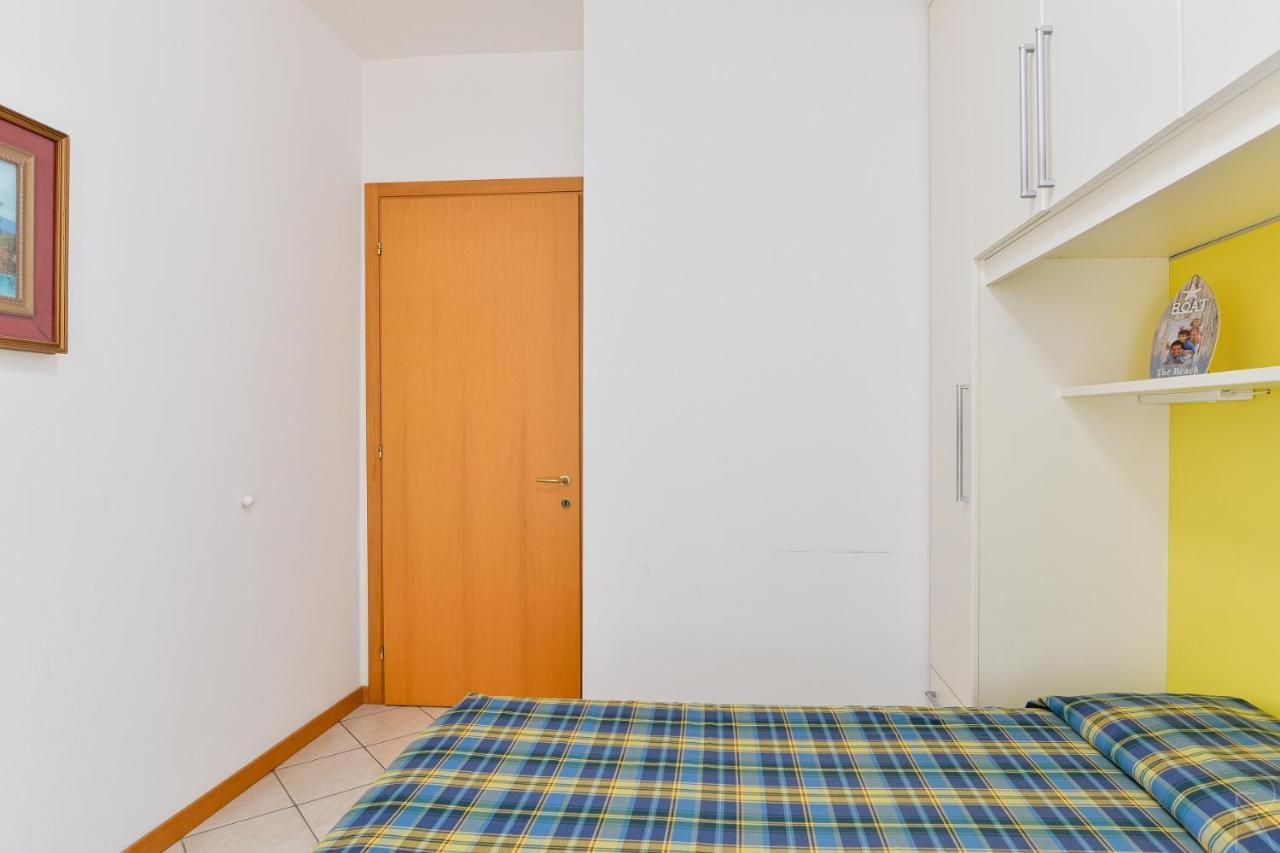 Maestrale Canova Apartments Caorle Eksteriør billede