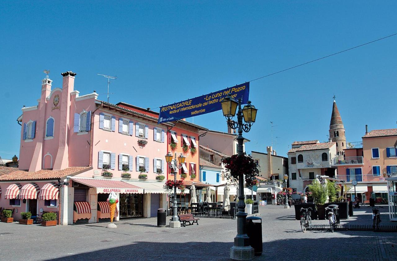 Maestrale Canova Apartments Caorle Eksteriør billede