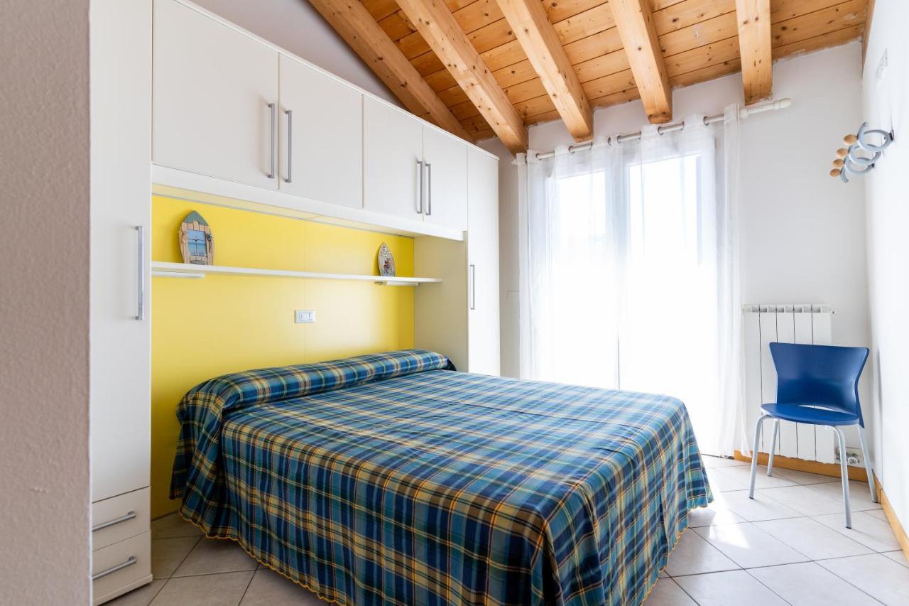 Maestrale Canova Apartments Caorle Eksteriør billede